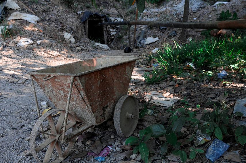 Las actividades de minería metálica en El Salvador las podrá realizar el Estado. Las actividades de minería metálica en El Salvador las podrá realizar el Estado.