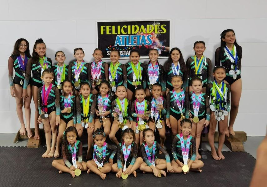 El SUPERSTAR Gymnastic Chiriquí cuenta con 4 entrenadores con licenciatura en Educación Física