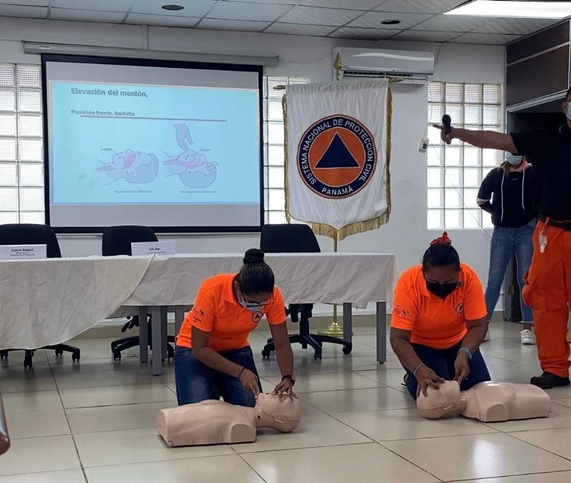 Colaboradores del SINAPROC se capacitan en primeros auxilios