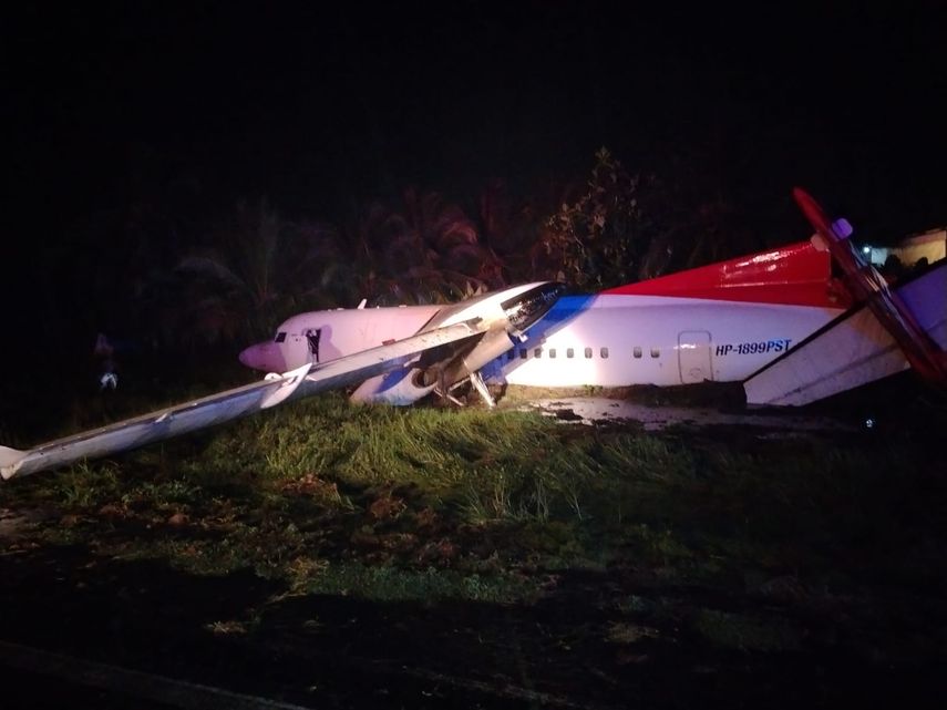 Aeronaútica Civil investiga accidente de avión de Air Panamá en Isla Colón Aeronaútica Civil investiga accidente de avión de Air Panamá en Isla Colón