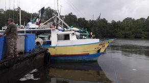 A la espera de la construcción de un mercado del marisco han quedado los pescadores artesanales en Pedregal.