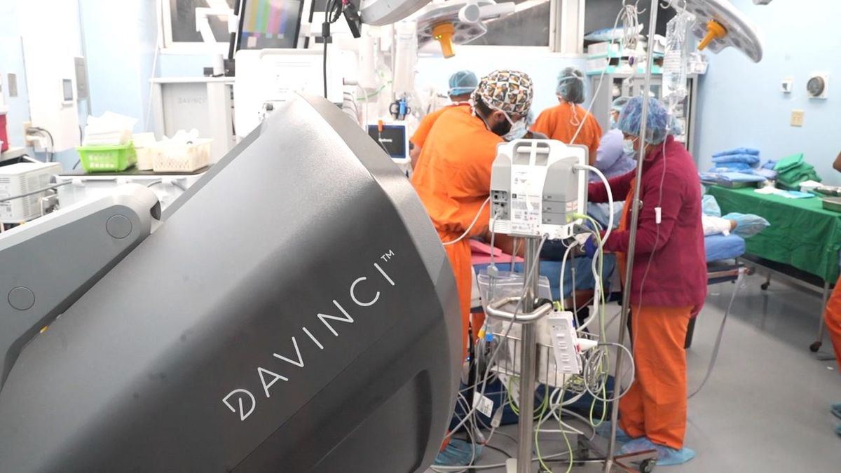 腫瘍研究所は、ロボットシステムda vinci xiを使用して2回目の手術を行います