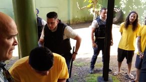 Ocho reclusos costarricenses son repatriados para que terminen condena en su país