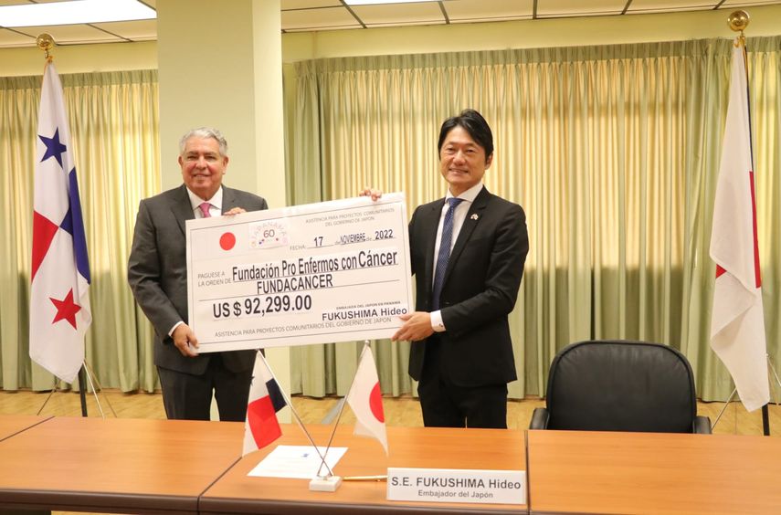 Embajada de Japón dona equipos de electrocirugía al ION.