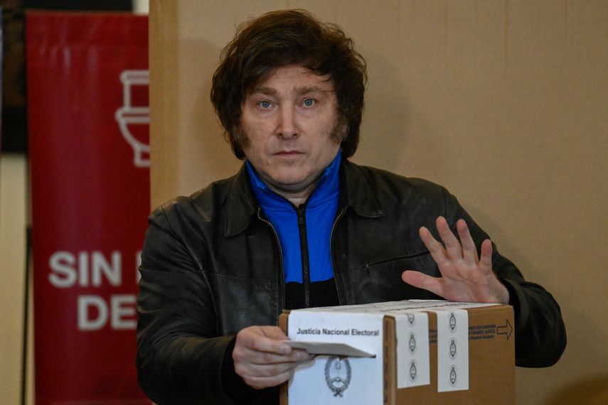 Ministro de Economía Massa y Milei irán a balotaje. Ministro de Economía Massa y Milei irán a balotaje.