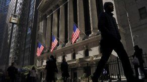 Wall Street abre en rojo tras 4 jornadas de subidas