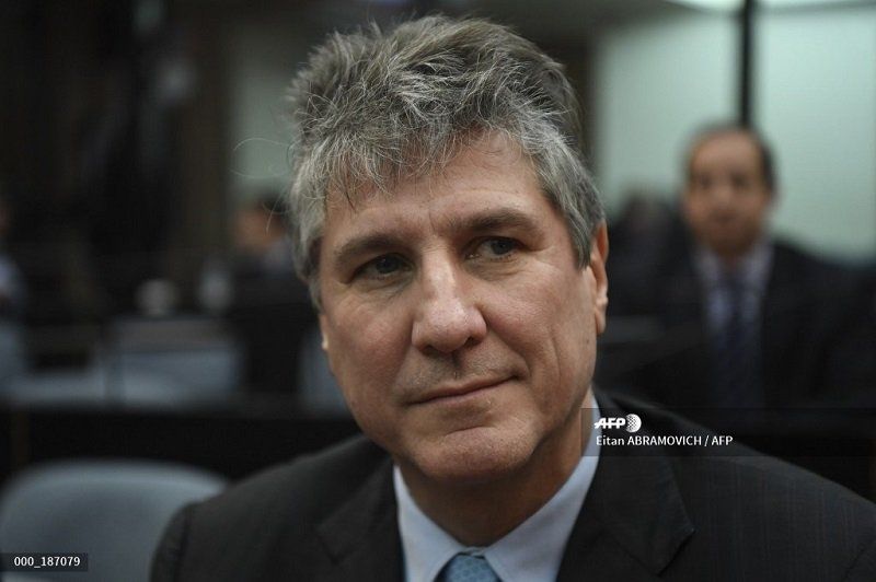 Condenan a exvice de Cristina Kirchner en una causa y lo absuelven en otra