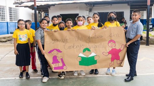 El Minsa indicó que, mantener a los niños y jóvenes como una fuerza activa para evitar los criaderos del mosquito Aedes Aegyptis y Aedes Albopictus es el principio para lograr comunidades saludables.