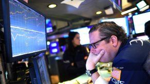 Se suspenden intercambios en Wall Street
