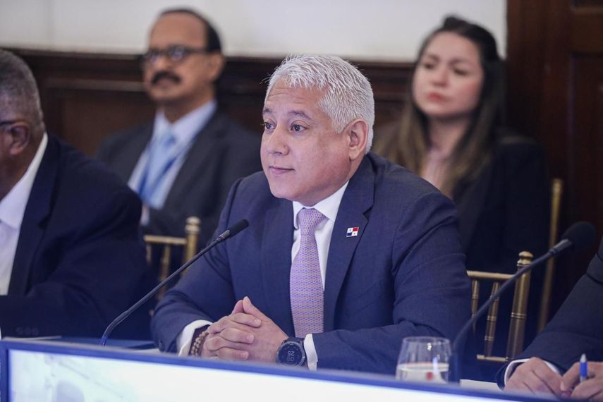 Tercera reunión de transición continuó en el Ministerio de la Presidencia Tercera reunión de transición continuó en el Ministerio de la Presidencia