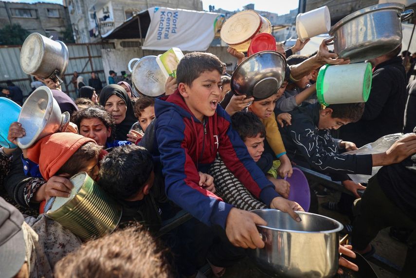 Israel prohíbe acceso de 14 oenegés a Gaza y endurece labores humanitarias