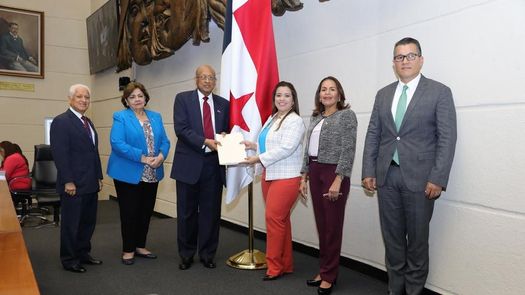 MEF presenta ante Asamblea Nacional Presupuesto de B/. 32,754 millones