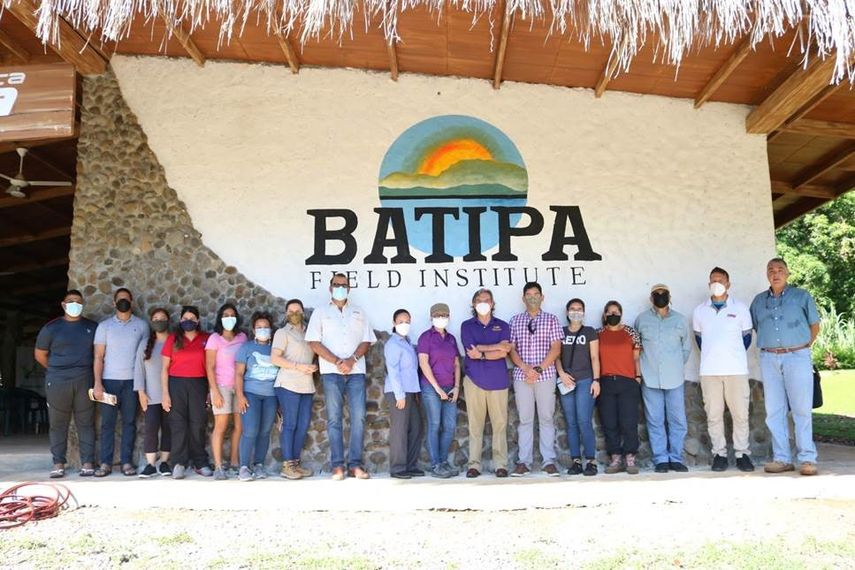 El Programa en el Centro de Investigación, Formación y Emprendimiento Batipa con el propósito de evaluar los humedales de manglar de esta región de Chiriquí.