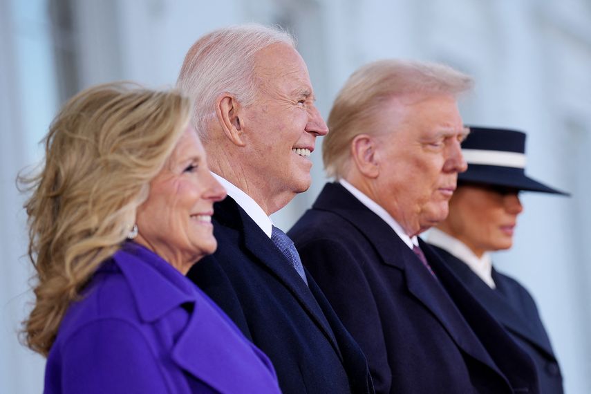 Donald Trump, que asume este lunes la presidencia de Estados Unidos, declarará terroristas a grupos criminales como el Tren de Aragua de Venezuela, y al salvadoreño MS-13, así como a los cárteles delictivos, anunció una fuente del gobierno entrante. Donald Trump, que asume este lunes la presidencia de Estados Unidos, declarará terroristas a grupos criminales como el Tren de Aragua de Venezuela, y al salvadoreño MS-13, así como a los cárteles delictivos, anunció una fuente del gobierno entrante.