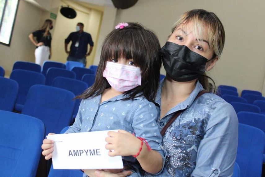 AMPYME entrega capital semilla a beneficiarios en Chiriquí