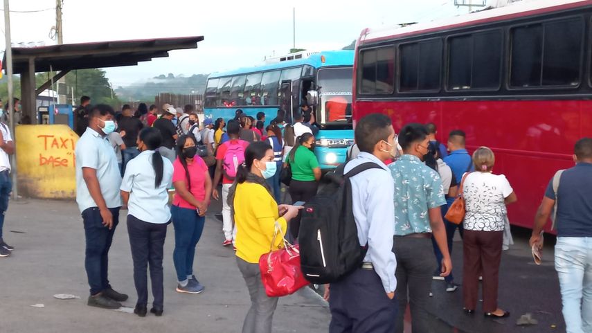 Transportistas de Panamá Oeste levantan paro