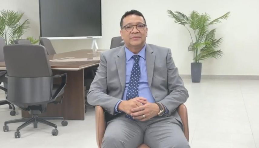 Director de la CSS, Dino Mon, vuelve a arremeter contra quienes buscan show político