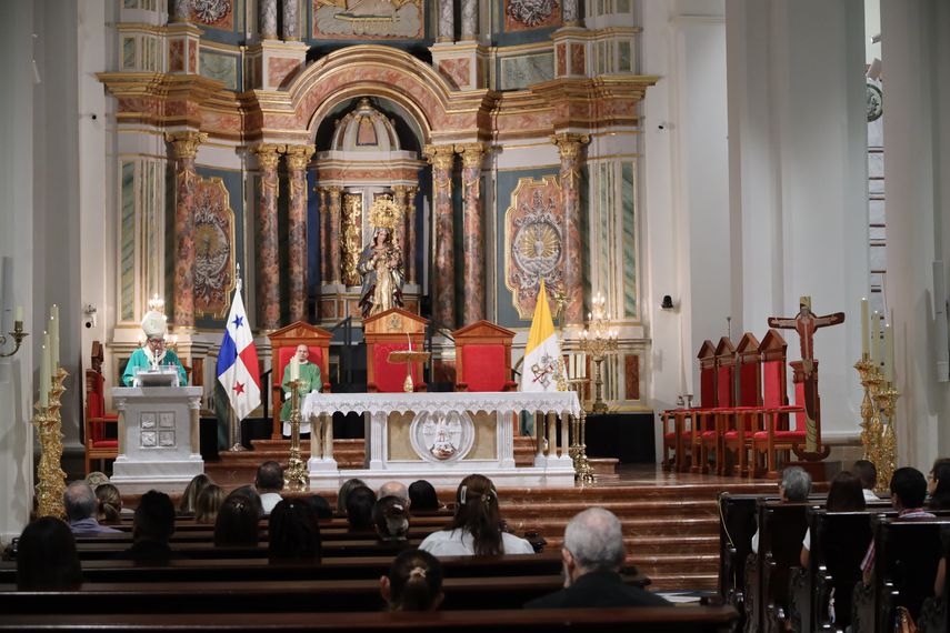 Ulloa insta a evitar un turismo solo de negocios y priorizar la humanidad Ulloa insta a evitar un turismo solo de negocios y priorizar la humanidad