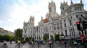 España plantea mantener cuarentena para británicos si Londres no la levanta