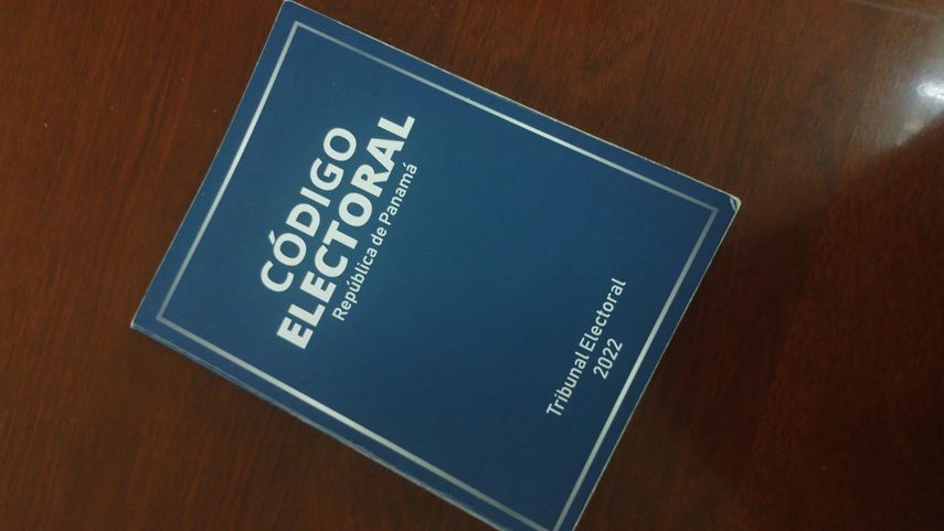 El Tribunal Electoral advierter que, quienes incumplan con esta norma se exponen a las sanciones previstas en el Código Electoral. El Tribunal Electoral advierter que, quienes incumplan con esta norma se exponen a las sanciones previstas en el Código Electoral.