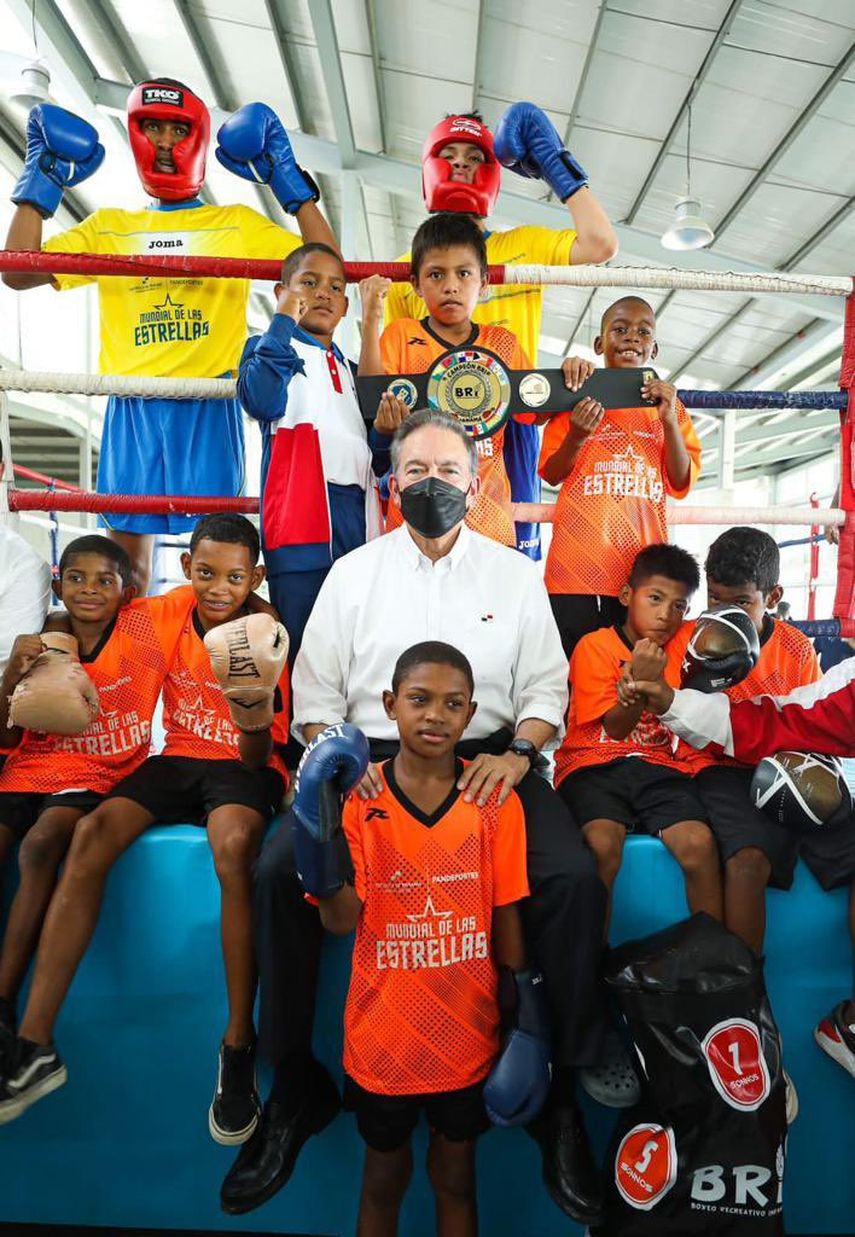 Nito Cortizo explicó que la nueva casa del boxeo panameño llevará el nombre de “Tierra de Campeones” en homenaje a todos los campeones mundiales nacidos en el país.