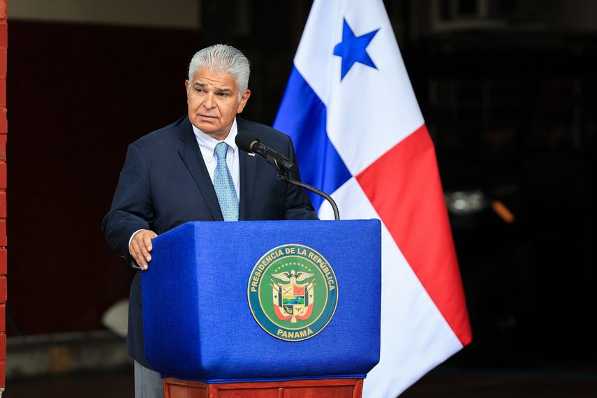 Mulino se reúne con bomberos y promete fortalecer la institución Mulino se reúne con bomberos y promete fortalecer la institución