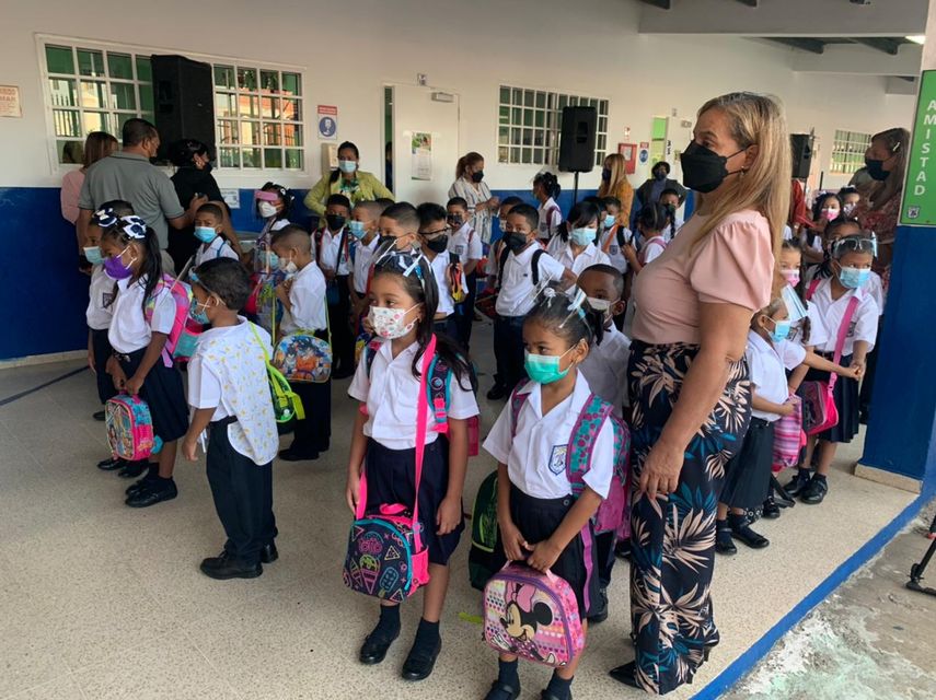 Panamá inicia regreso a clases presenciales tras dos años