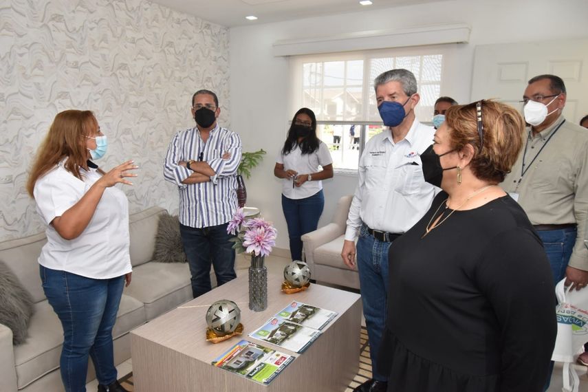 Miviot inspecciona viviendas afiliadas al Fondo Solidario