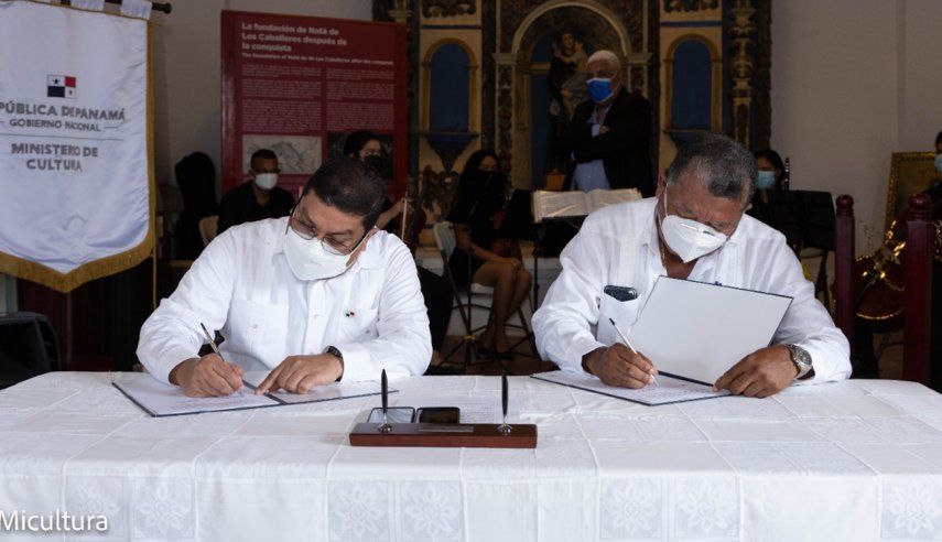 Participó ell Ministro de Cultura