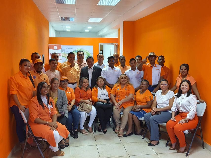 Raúl R. Rodríguez se postuló para la candidatura a la comuna capitalina para las elecciones 2024. Raúl R. Rodríguez se postuló para la candidatura a la comuna capitalina para las elecciones 2024.