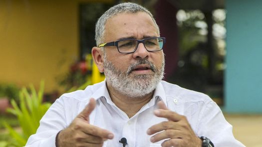 Expresidente salvadoreño Mauricio Funes  condenado en ausencia por tregua con pandillas