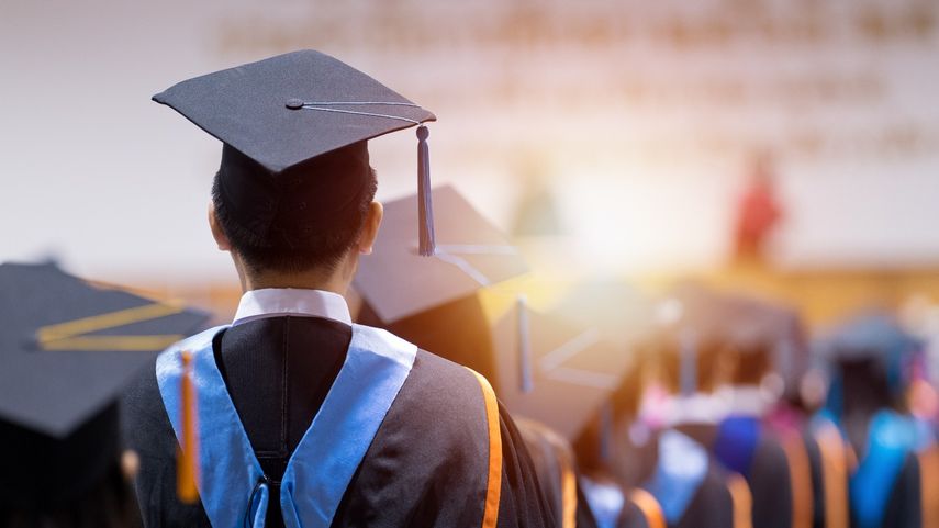 Universidades ofrecen cupos a graduandos para reforzamiento