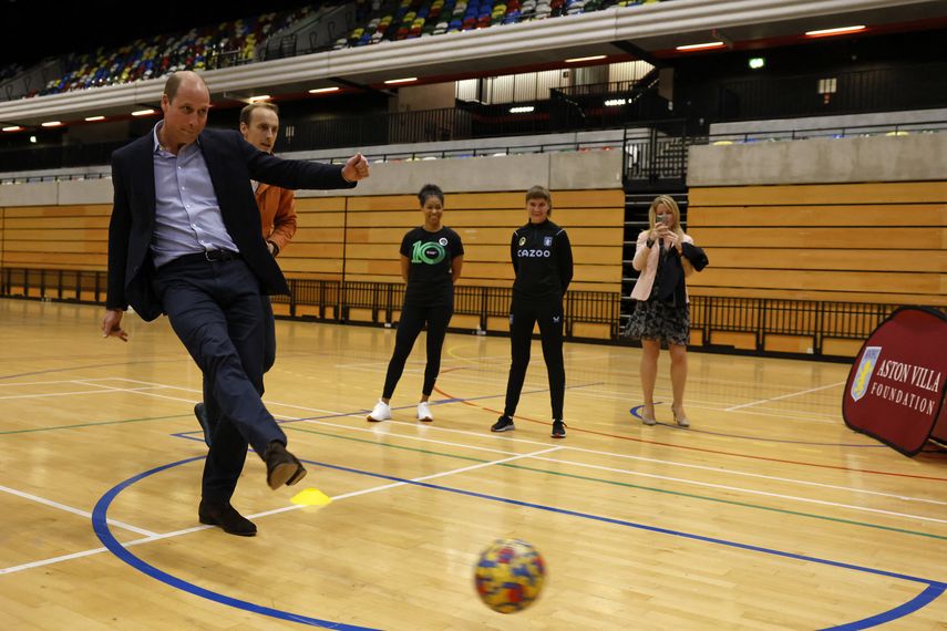 Príncipe Guillermo apoya a Inglaterra y decepciona a Gales