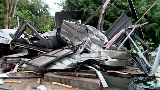 Los locales fueron desmantelados luego del desalojo. Los locales fueron desmantelados luego del desalojo.