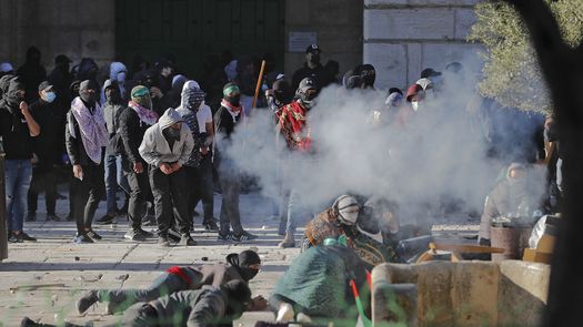 Más de 150 heridos tras disturbios en Mezquitas de Jerusalén