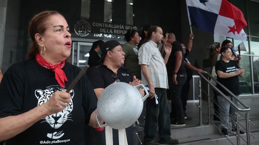 Panameños exigen más información sobre repartición de los auxilios económicos
