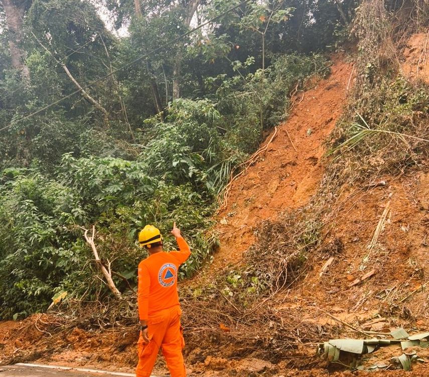 (SINAPROC) informó que, según pronósticos del (IMHPA), se mantiene activo el aviso de vigilancia por condiciones climáticas adversas, incluyendo lluvias intensas, tormentas eléctricas y ráfagas de viento, hasta las 11:59 p.m. del martes 5 de agosto de 2025. (SINAPROC) informó que, según pronósticos del (IMHPA), se mantiene activo el aviso de vigilancia por condiciones climáticas adversas, incluyendo lluvias intensas, tormentas eléctricas y ráfagas de viento, hasta las 11:59 p.m. del martes 5 de agosto de 2025.