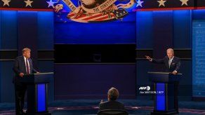 Micrófonos silenciados en debate presidencial final en EEUU