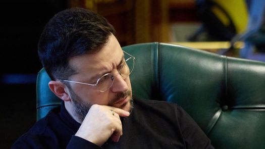 El presidente ucraniano, Volodimir Zelenski, rechazó el viernes el plan de Estados Unidos para poner fin a casi cuatro años de guerra con Rusia y aseguró que no traicionará a su país.