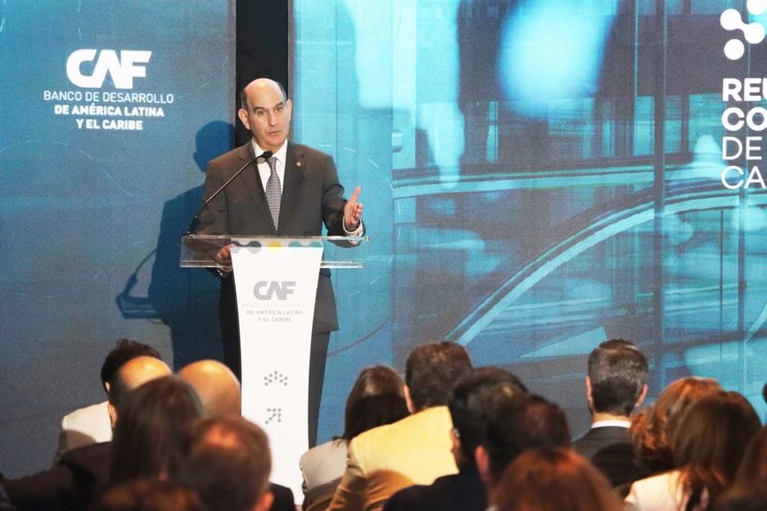 Panamá refuerza ante CAF su posición como centro logístico estratégico