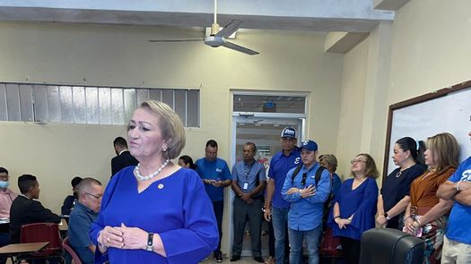 Etelvina de Bonagas, reelecta rectora de la Unachi por voto docente y administrativo
