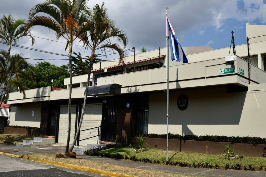 Costa Rica cierra embajada en La Habana y pide a Cuba retirar diplomáticos de su territorio