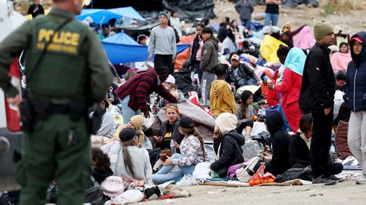 Frontera EEUU-México luce relativamente tranquila tras fin del Título 42
