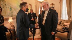 Presidente Cortizo recibió la visita del secretario de la Santa Sede