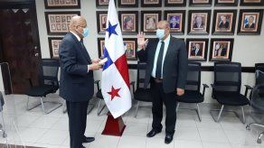 Nuevo director de IPACOOP toma posesión del cargo