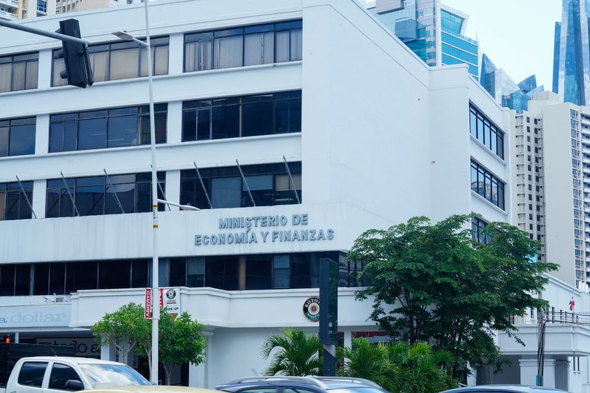 Presidente José Raúl Mulino nombró a director de Bienes Aprendidos del MEF.