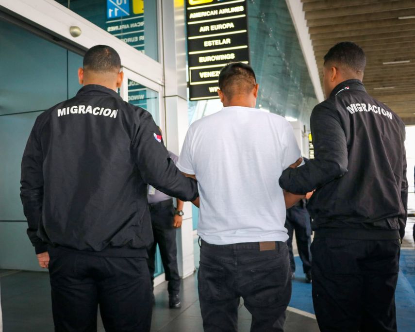 Migración expulsa salvadoreño de la Mara 18 requerido por las autoridades