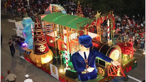 La Alcaldía de Panamá oficializó, mediante el Decreto N.º 14 del 25 de noviembre de 2025, las medidas que regirán durante la celebración del desfile de Navidad “Ciudad de las Estrellas”, programado para el domingo 14 de diciembre de 2025 en la calle 50.