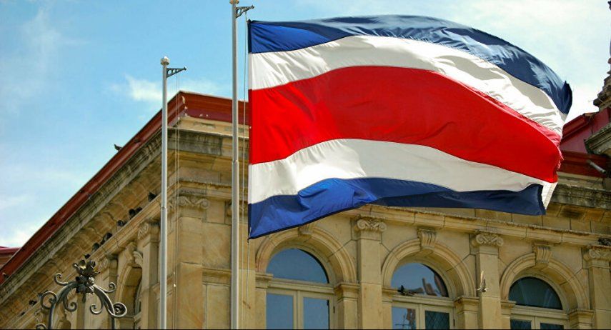En Costa Rica, 194 dólares en coimas tiene a varios en lío