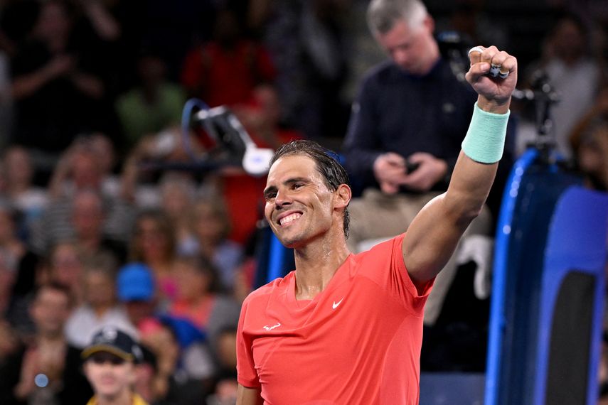 Nadal gana torneo de Brisbane en su regreso a las pistas